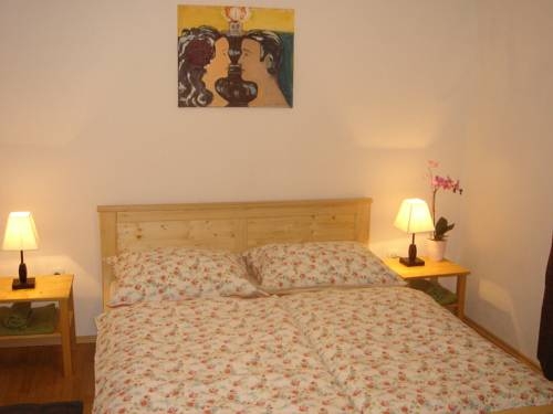 Imagen general del Hotel Apartments Kristina. Foto 2