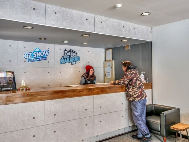 Imagen de los interiores del Hotel Apartments Madarao. Foto 34