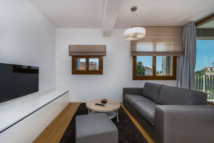 Imagen general del Hotel Apartments Maj Residence Premium. Foto 13