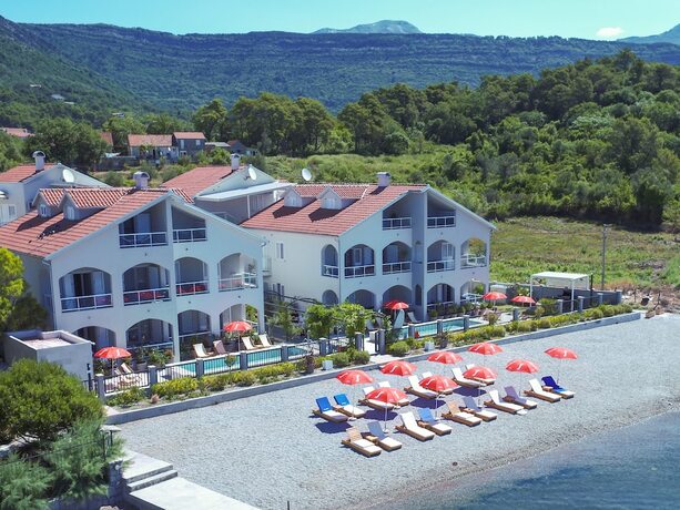 Imagen general del Hotel Apartments Mala Laguna. Foto 12