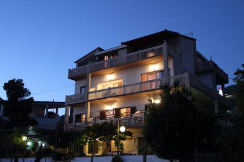 Imagen general del Hotel Apartments Marin, Podstrana. Foto 15