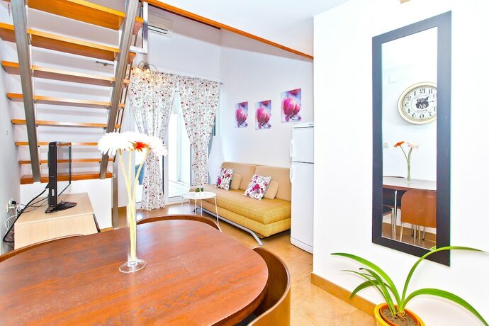 Imagen de la habitación del Hotel Apartments Mario Tudor. Foto 19