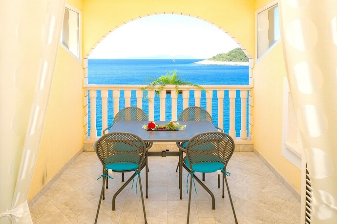 Imagen de la habitación del Hotel Apartments Mario Tudor. Foto 20