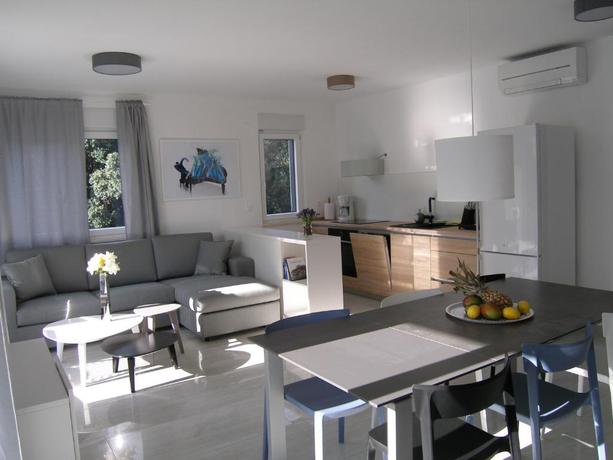 Imagen de la habitación del Hotel Apartments Mon Amour. Foto 11