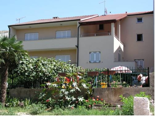 Imagen general del Hotel Apartments Nicole. Foto 1