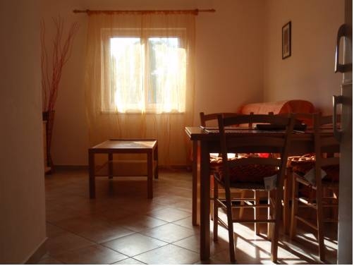 Imagen general del Hotel Apartments Nicole. Foto 3