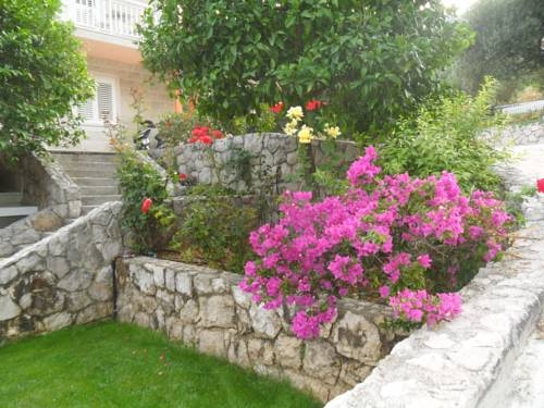 Imagen general del Hotel Apartments Njiric. Foto 2