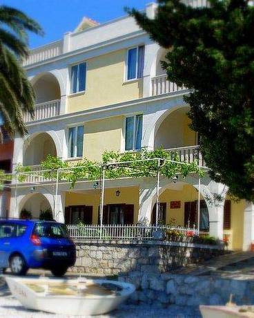 Imagen general del Hotel Apartments Pansion Franka. Foto 4