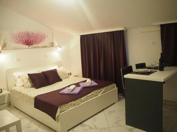 Imagen de la habitación del Hotel Apartments Paradis. Foto 11