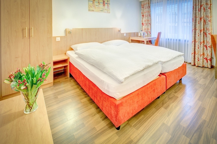 Imagen de la habitación del Hotel Apartments Patricia. Foto 9