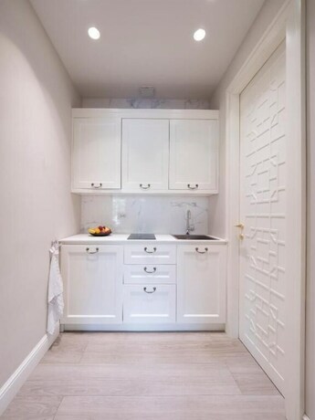 Imagen de la habitación del Hotel Apartments Perla Budva. Foto 18