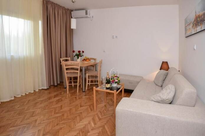 Imagen de la habitación del Hotel Apartments Petkovic Budva. Foto 25