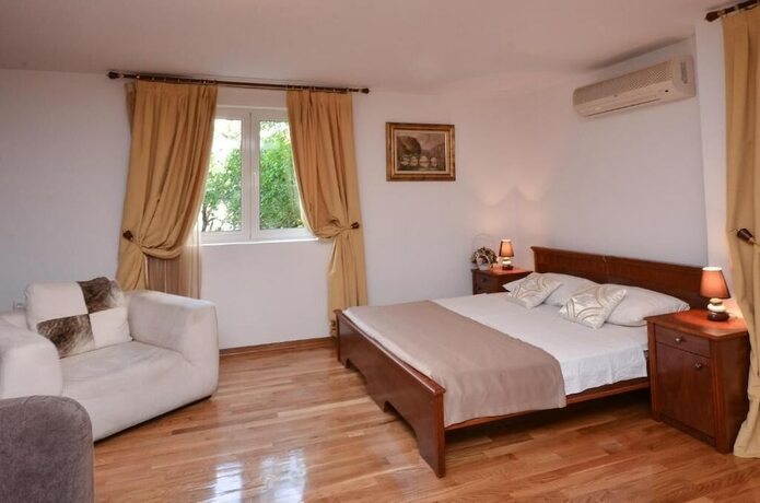 Imagen de la habitación del Hotel Apartments Petkovic Budva. Foto 27