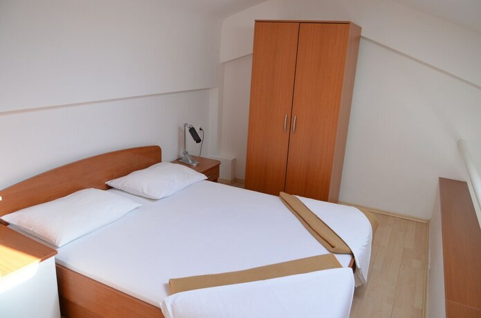 Imagen de la habitación del Hotel Apartments Pirovcanka. Foto 5