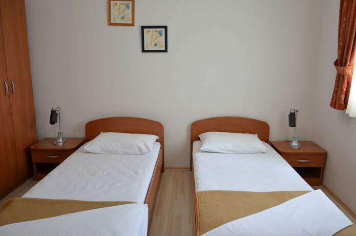 Imagen de la habitación del Hotel Apartments Pirovcanka. Foto 8