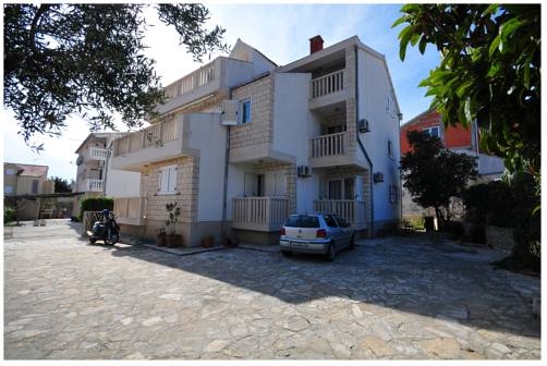 Imagen general del Hotel Apartments Pralija. Foto 8