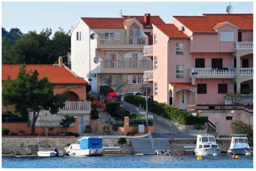 Imagen general del Hotel Apartments Pralija. Foto 9