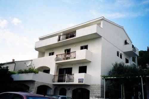 Imagen general del Hotel Apartments Rogosic. Foto 1