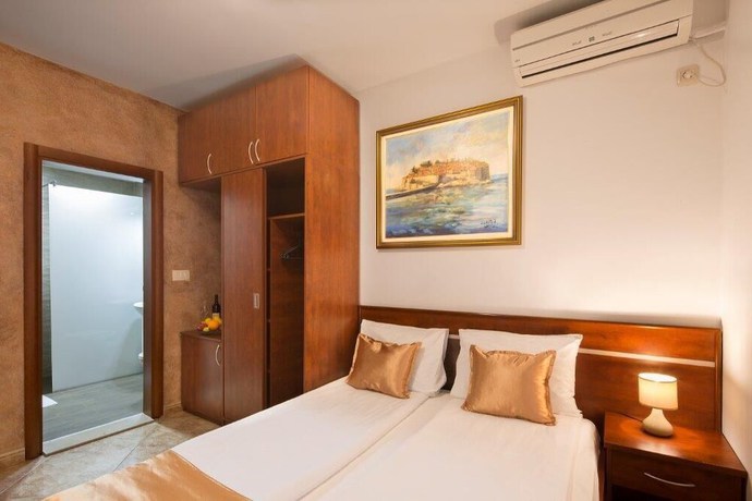 Imagen de la habitación del Hotel Apartments Salus. Foto 1
