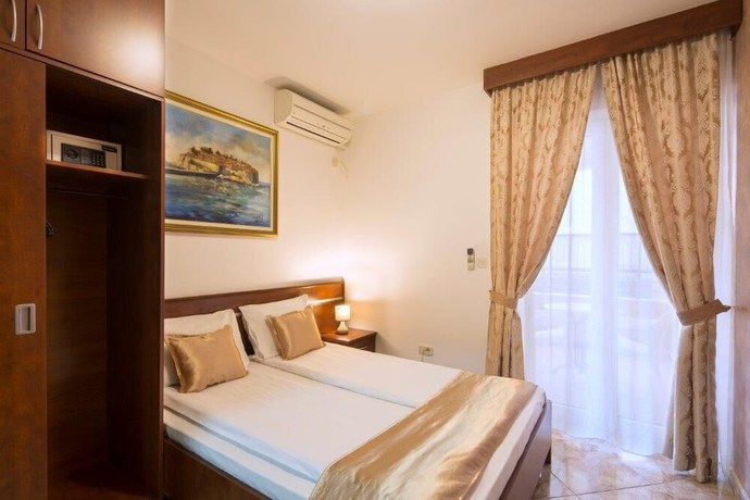 Imagen de la habitación del Hotel Apartments Salus. Foto 5