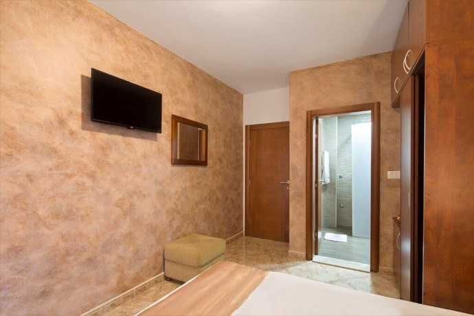 Imagen de la habitación del Hotel Apartments Salus. Foto 13