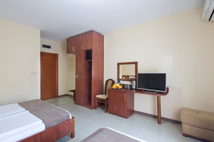 Imagen de la habitación del Hotel Apartments Salus. Foto 17
