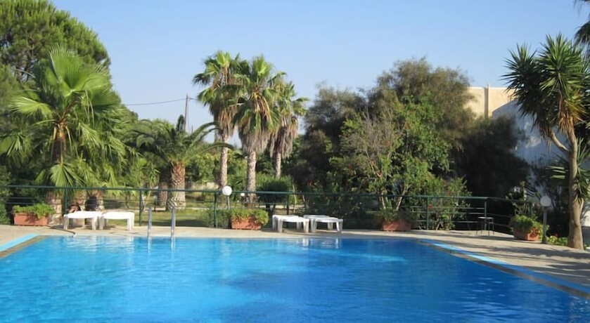 Imagen de la piscina del Hotel Apartments Seagull. Foto 15