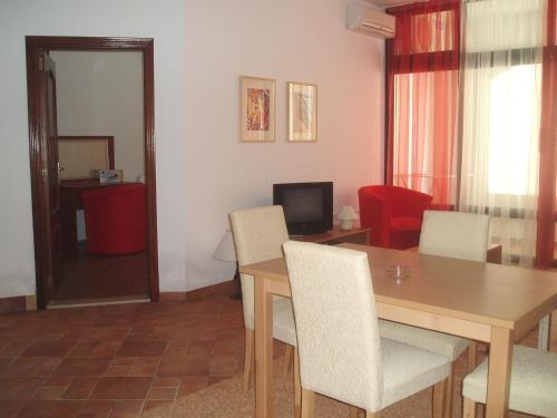Imagen general del Hotel Apartments Secret Garden. Foto 3