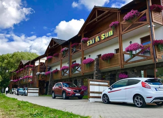 Imagen general del Hotel Apartments Ski and Sun. Foto 3