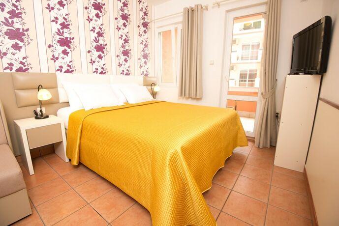 Imagen general del Hotel Apartments Sofija, Becici. Foto 1