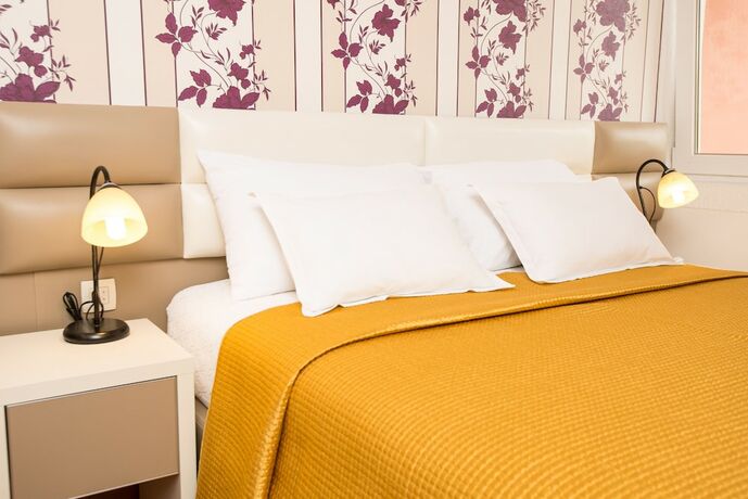 Imagen general del Hotel Apartments Sofija, Becici. Foto 9