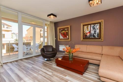 Imagen general del Hotel Apartments Sofija, Budva. Foto 3