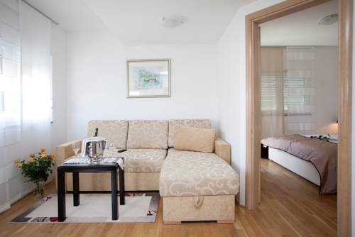 Imagen general del Hotel Apartments Summer Residence Maja 2. Foto 2