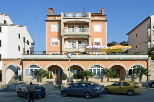 Imagen general del Hotel Apartments Valentino. Foto 1