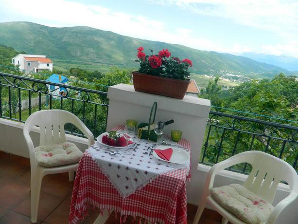 Imagen de los exteriores del Hotel Apartments Vila Andjela. Foto 11