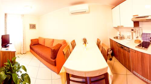 Imagen de la habitación del Hotel Apartments Vila Piranesi. Foto 10