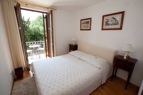 Imagen general del Hotel Apartments Villa Castello. Foto 10