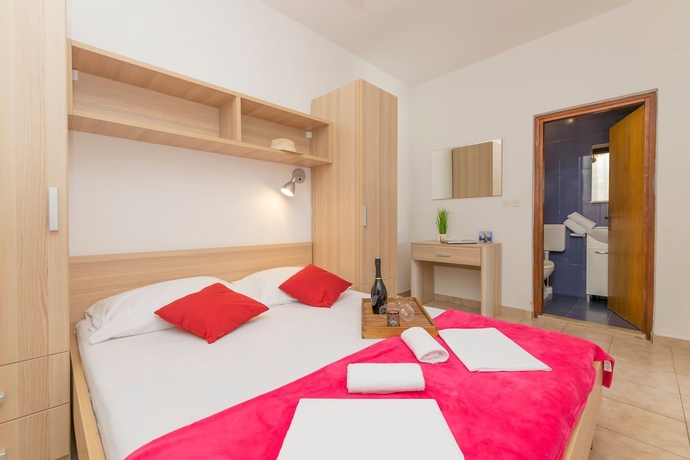 Imagen de la habitación del Hotel Apartments Villa Daniela. Foto 5