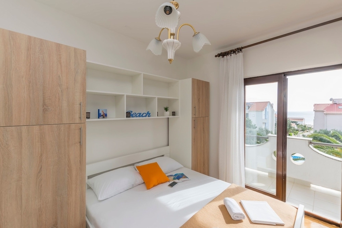 Imagen de la habitación del Hotel Apartments Villa Daniela. Foto 19