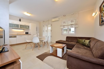 Imagen general del Hotel Apartments Villa Karla. Foto 5