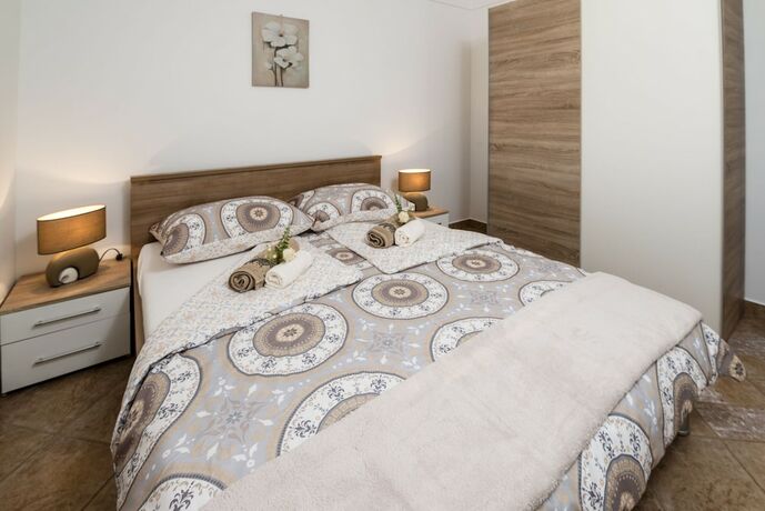 Imagen general del Hotel Apartments Villa Nona. Foto 4