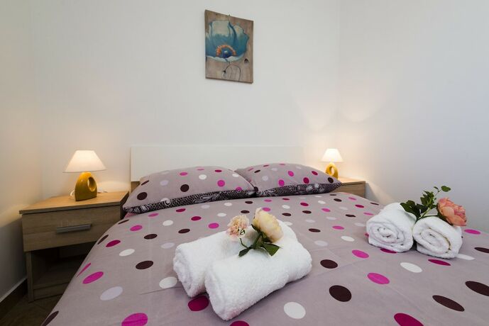 Imagen de la habitación del Hotel Apartments Villa Nona. Foto 15