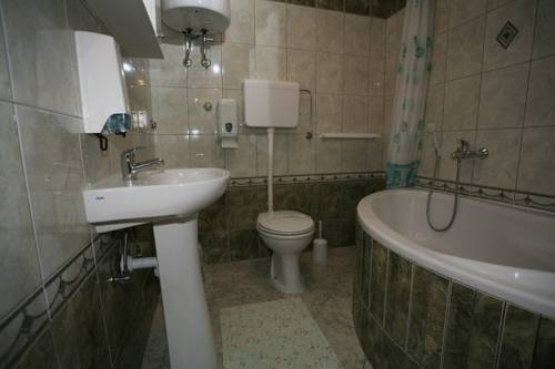 Imagen general del Hotel Apartments Vrata Baranje. Foto 2