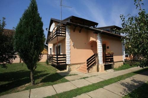 Imagen general del Hotel Apartments Vrata Baranje. Foto 8