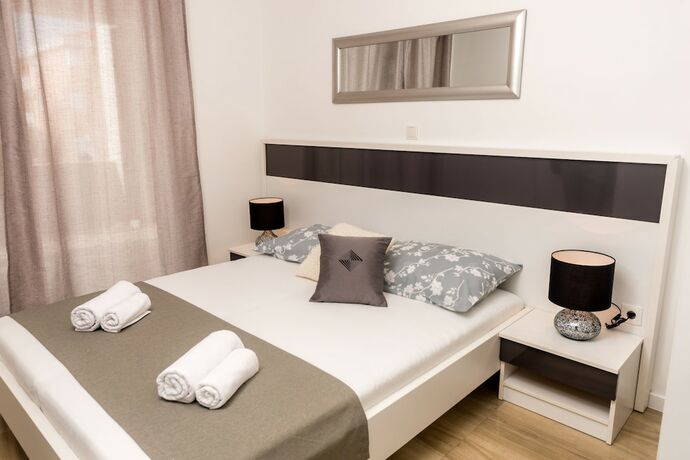 Imagen general del Hotel Apartments and Rooms Danivan Pool Villas. Foto 9