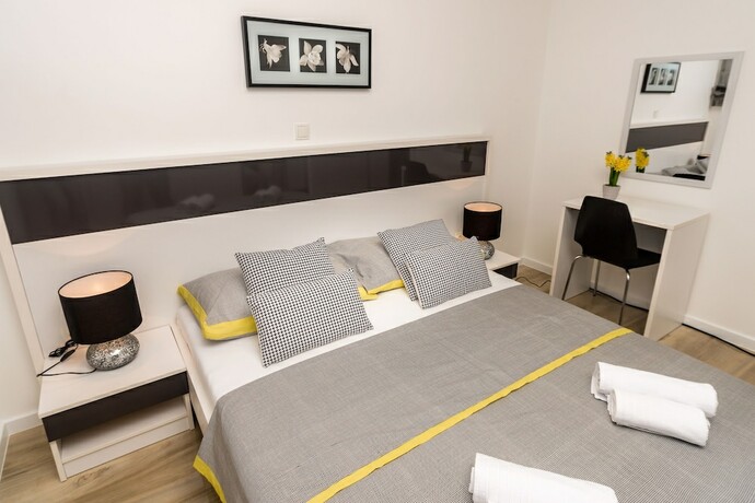 Imagen general del Hotel Apartments and Rooms Danivan Pool Villas. Foto 10