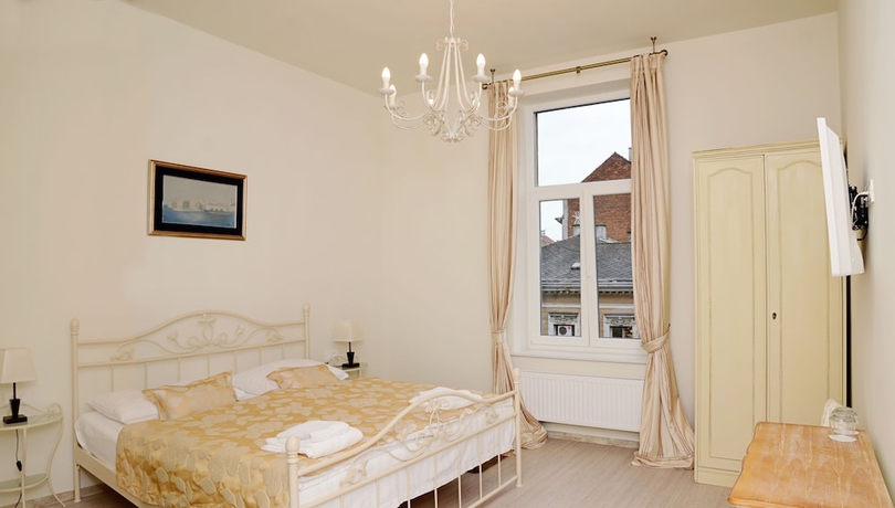 Imagen de la habitación del Hotel Apartments and Rooms Flowers. Foto 4