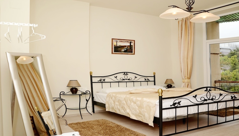 Imagen de la habitación del Hotel Apartments and Rooms Flowers. Foto 5