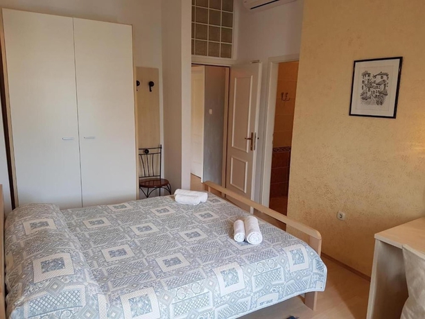 Imagen de la habitación del Hotel Apartments and Rooms Villa Rossella 2. Foto 2
