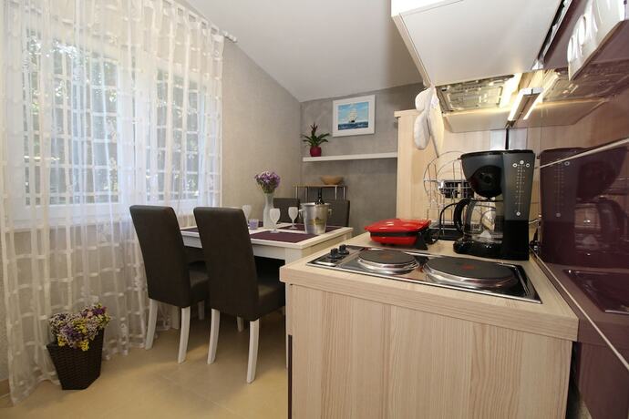 Imagen de la habitación del Hotel Apartments and rooms Eugenia. Foto 15